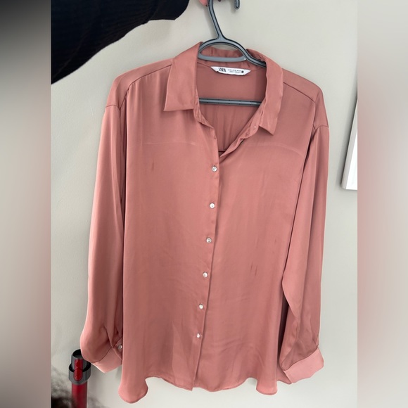 Zara Satin Button Up in a beautiful dusty pink - Picture 2 of 2